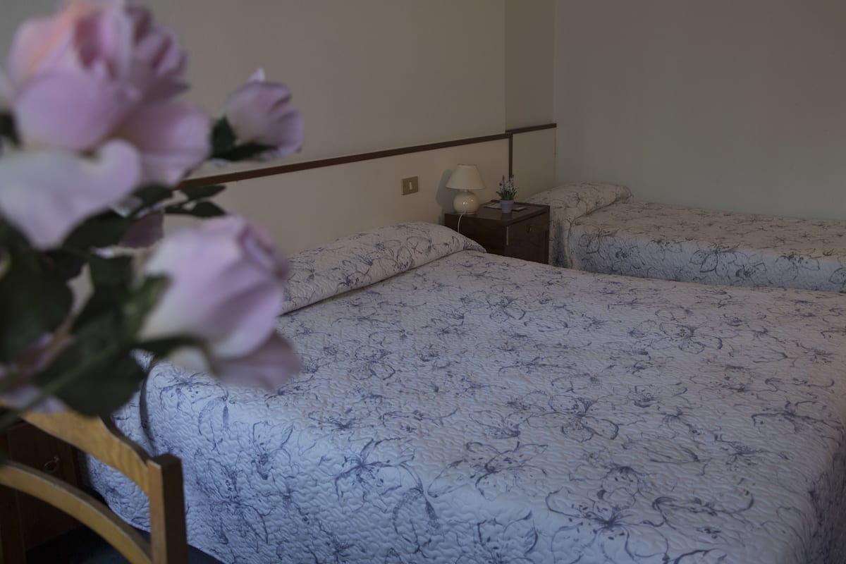 Frette Italian sheets, Select Comfort beds, in-room safe, desk