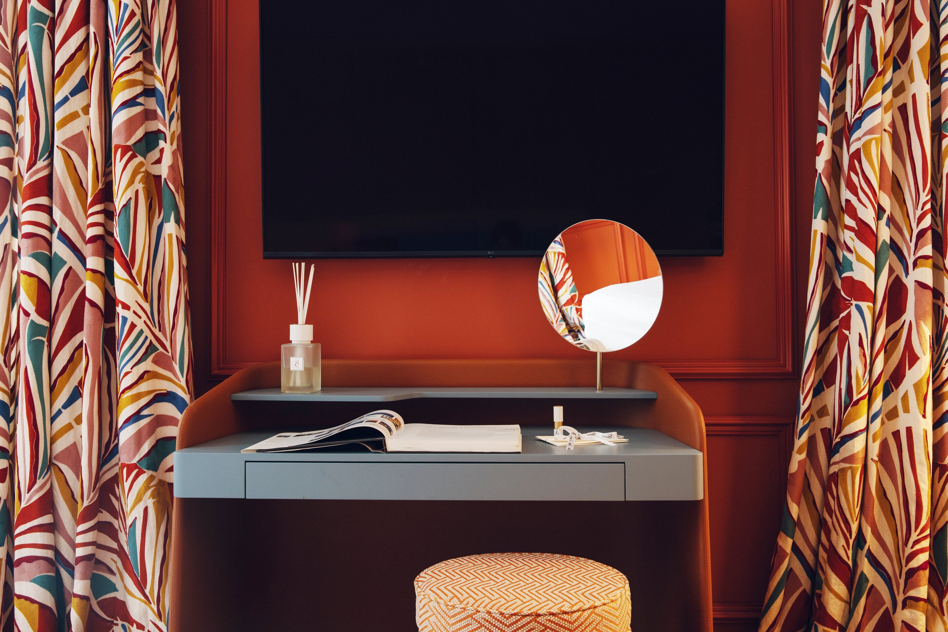 1 bedroom, premium bedding, down duvets, minibar