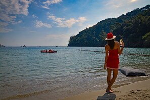 Privatstrand in der Nähe, kostenloser Shuttle zum Strand, Liegestühle