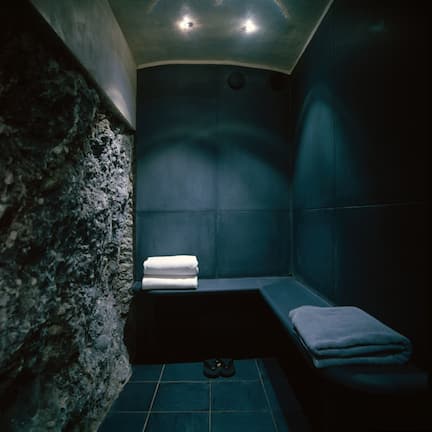 Couples treatment rooms, sauna, steam room, Turkish bath