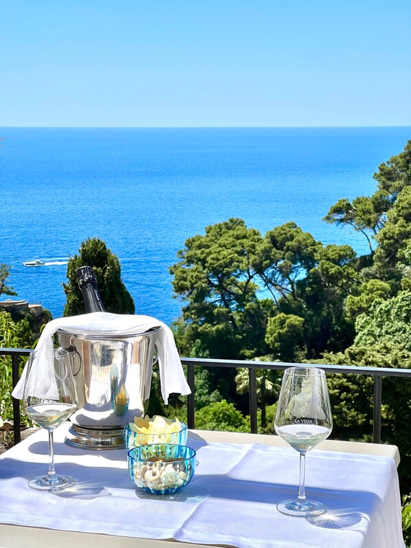 View from room - Hotel La Vega (Capri)