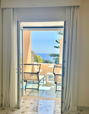 Executive Suite, Multiple Beds, Patio, Partial Sea View (Executive patio partial seaview) | View from room - Hotel La Vega (Capri)