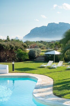 Außenpool (je nach Saison geöffnet)