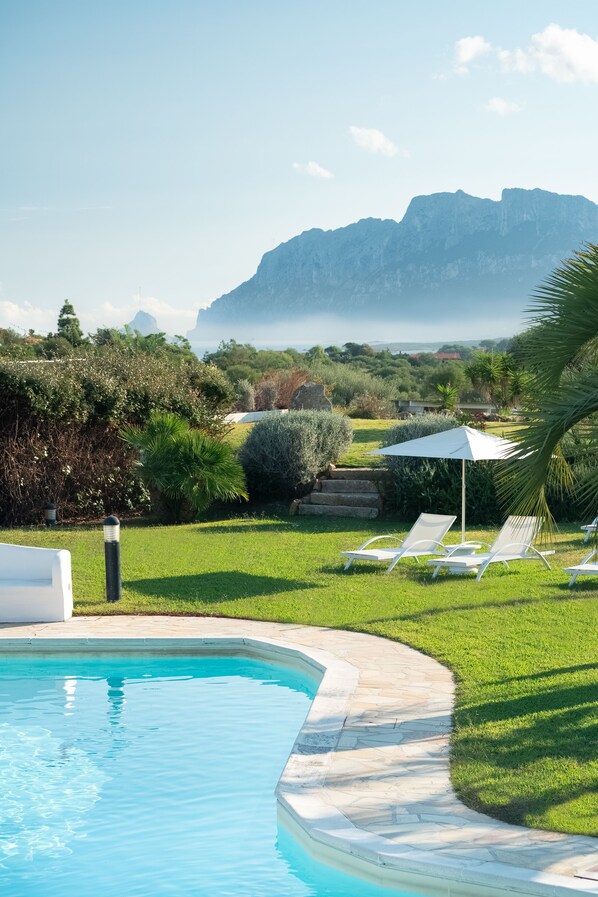 Außenpool (je nach Saison geöffnet)