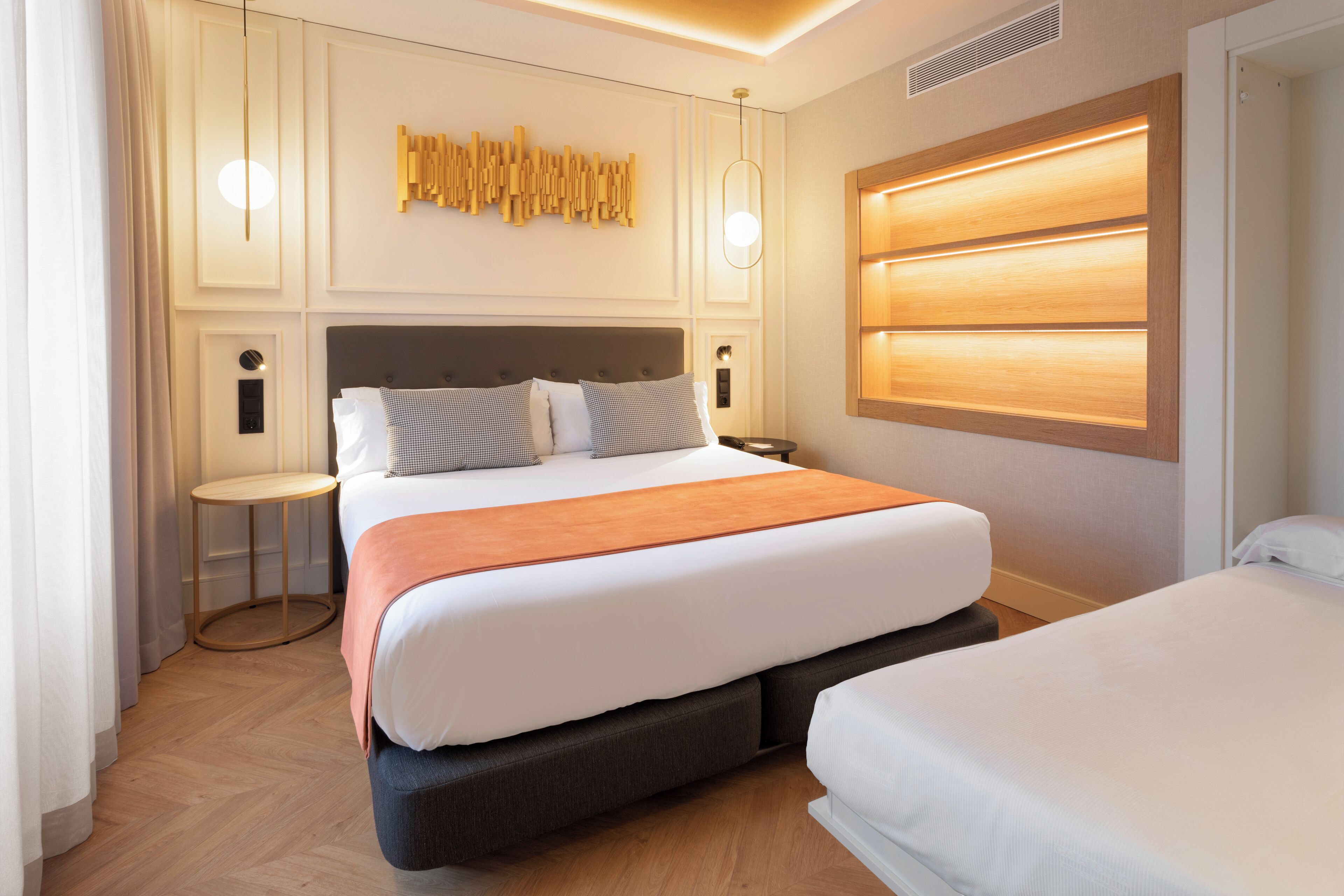 triple room | minibar, in-room safe, desk, soundproofing