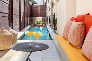 Seasonal outdoor pool
