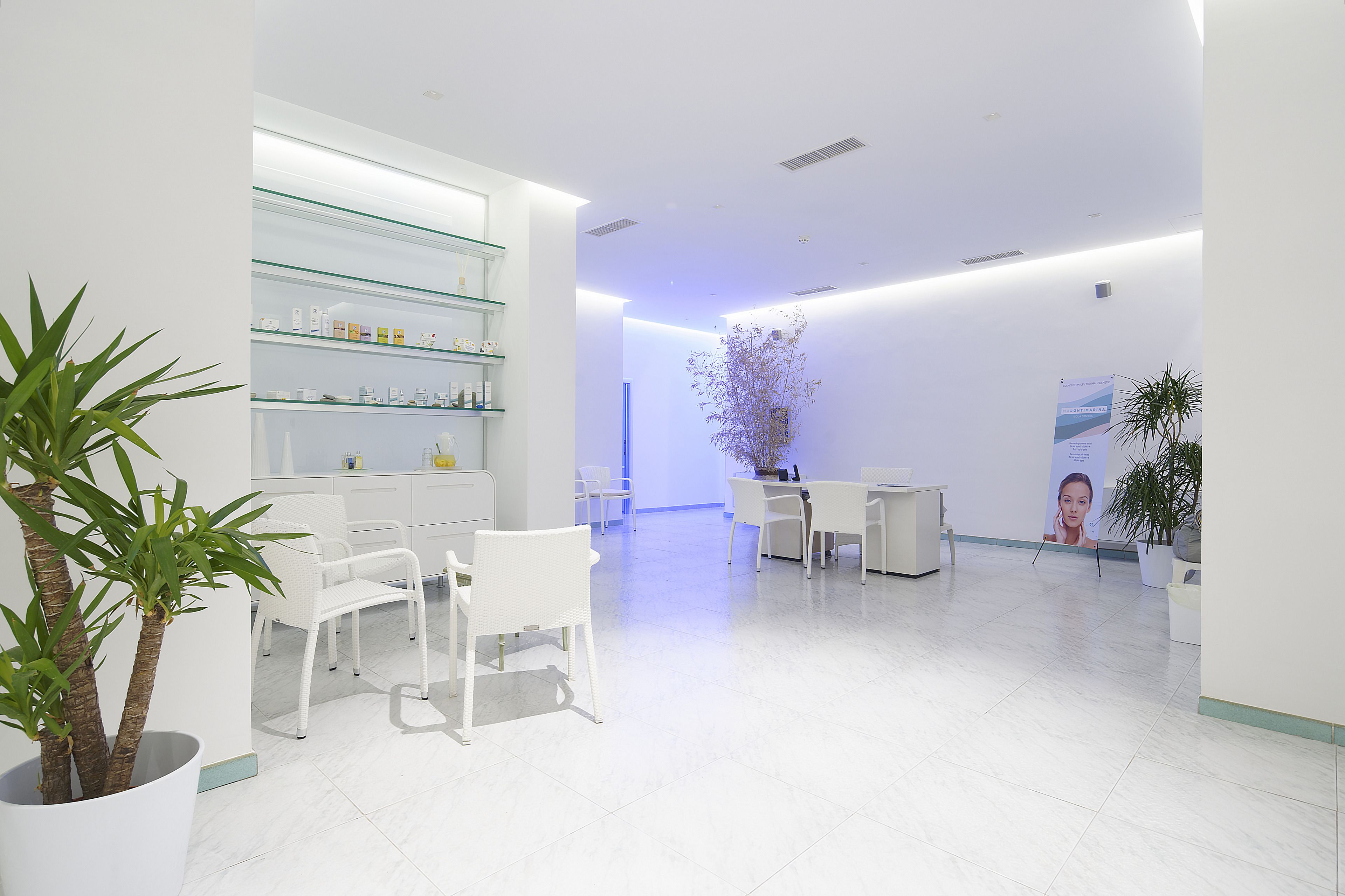 hot tub, hot springs/mineral springs, body treatments, mud baths