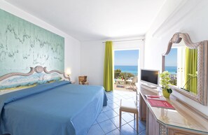 Double Room, Sea View | Minibar, in-room safe, desk, laptop workspace