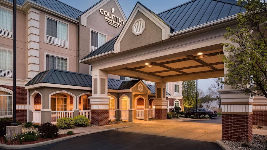 Country Inn & Suites by Radisson, Michigan City, IN