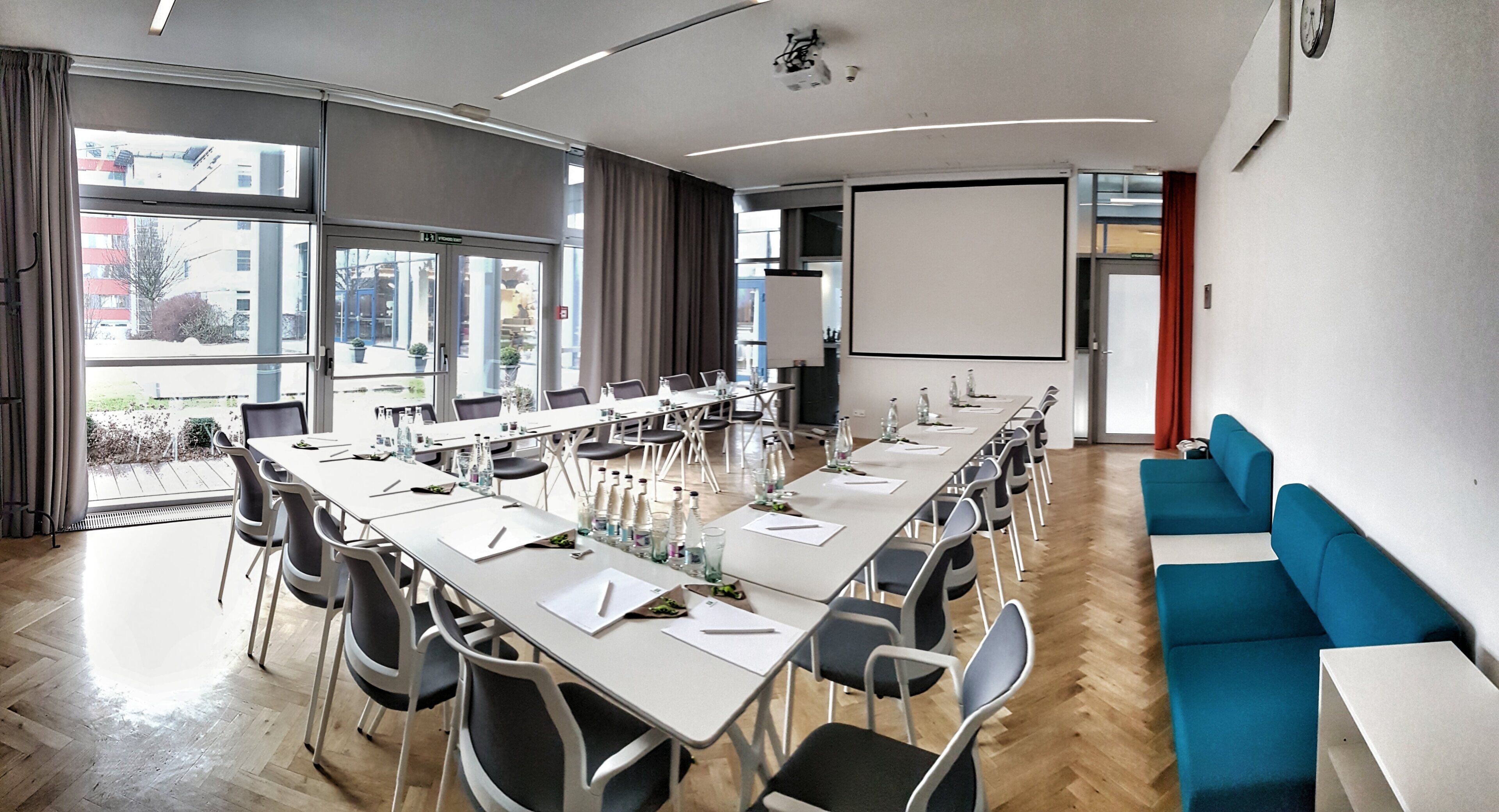 Foto - Holiday Inn Prague Airport by IHG