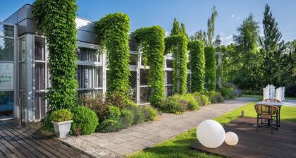 Holiday Inn Prague Airport by IHG