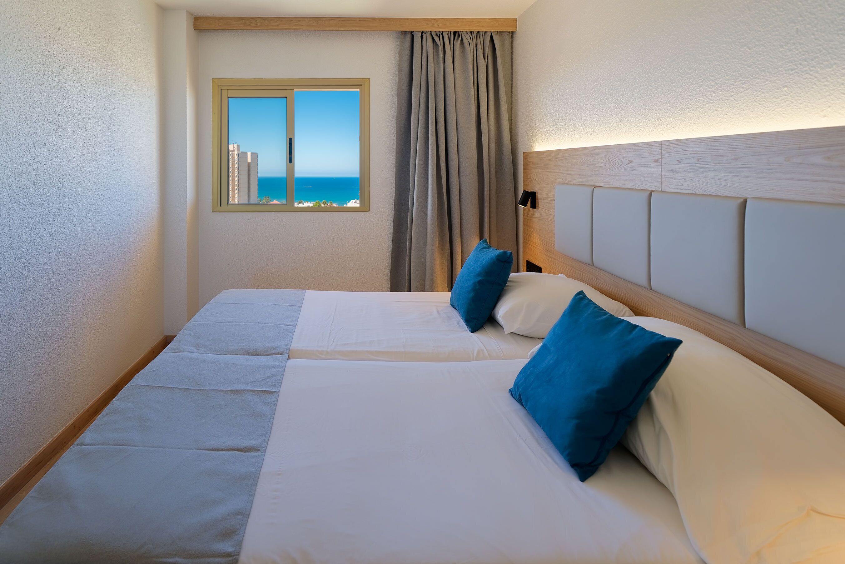 1 chambre, coffres-forts dans les chambres, bureau, rideaux occultants