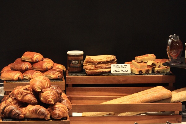 Daily buffet breakfast (EUR 15 per person)