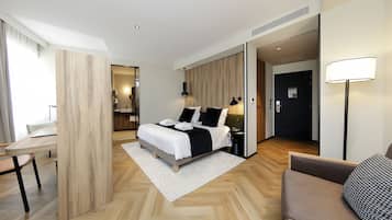 Chambre Prestige, Terrasse | 1 chambre, literie de qualité supérieure, minibar