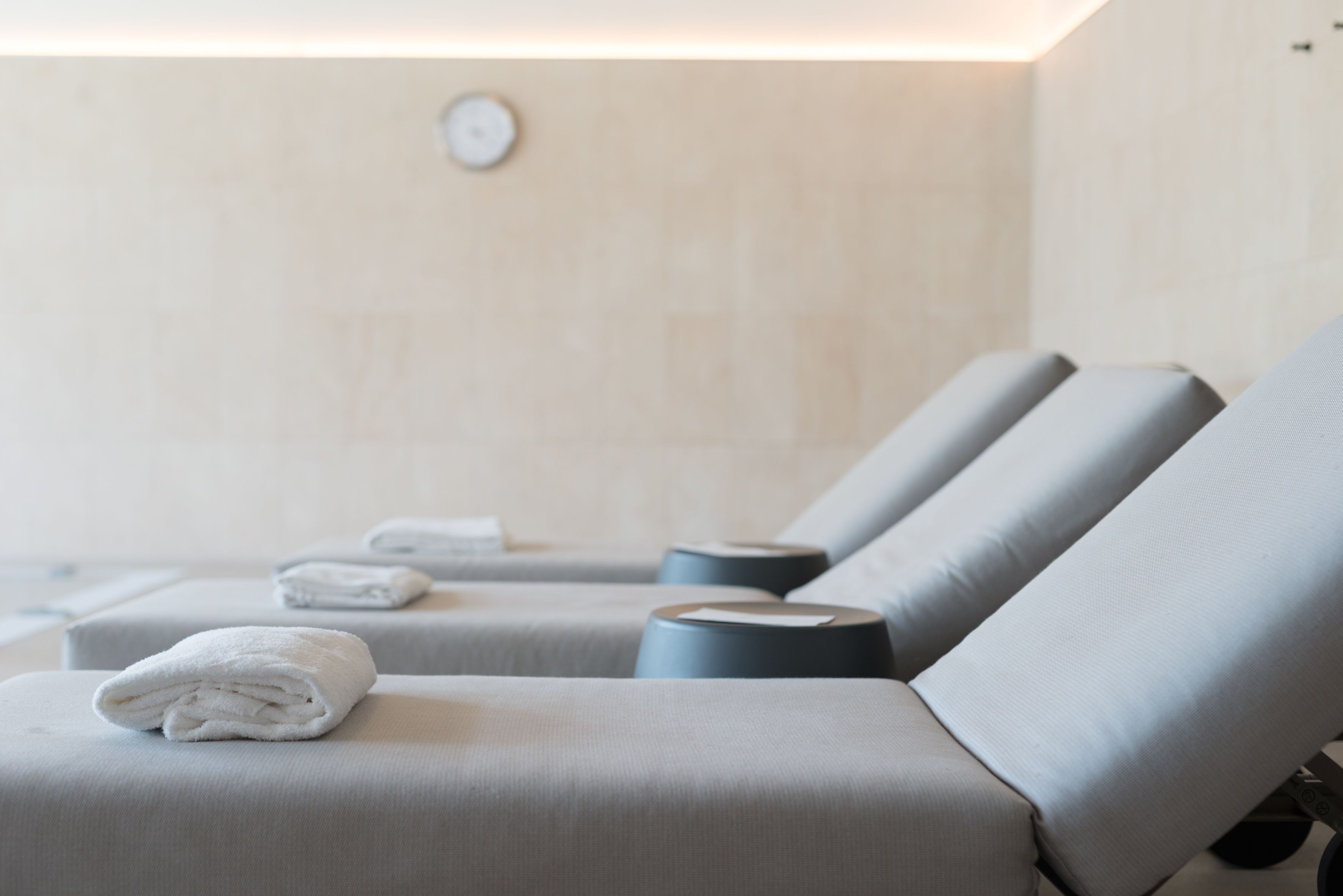 Sauna, boblebad, dampbad, kropsbehandlinger, graviditetsmassage