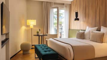 Ropa de cama de alta calidad, colchones con pillow-top y minibar
