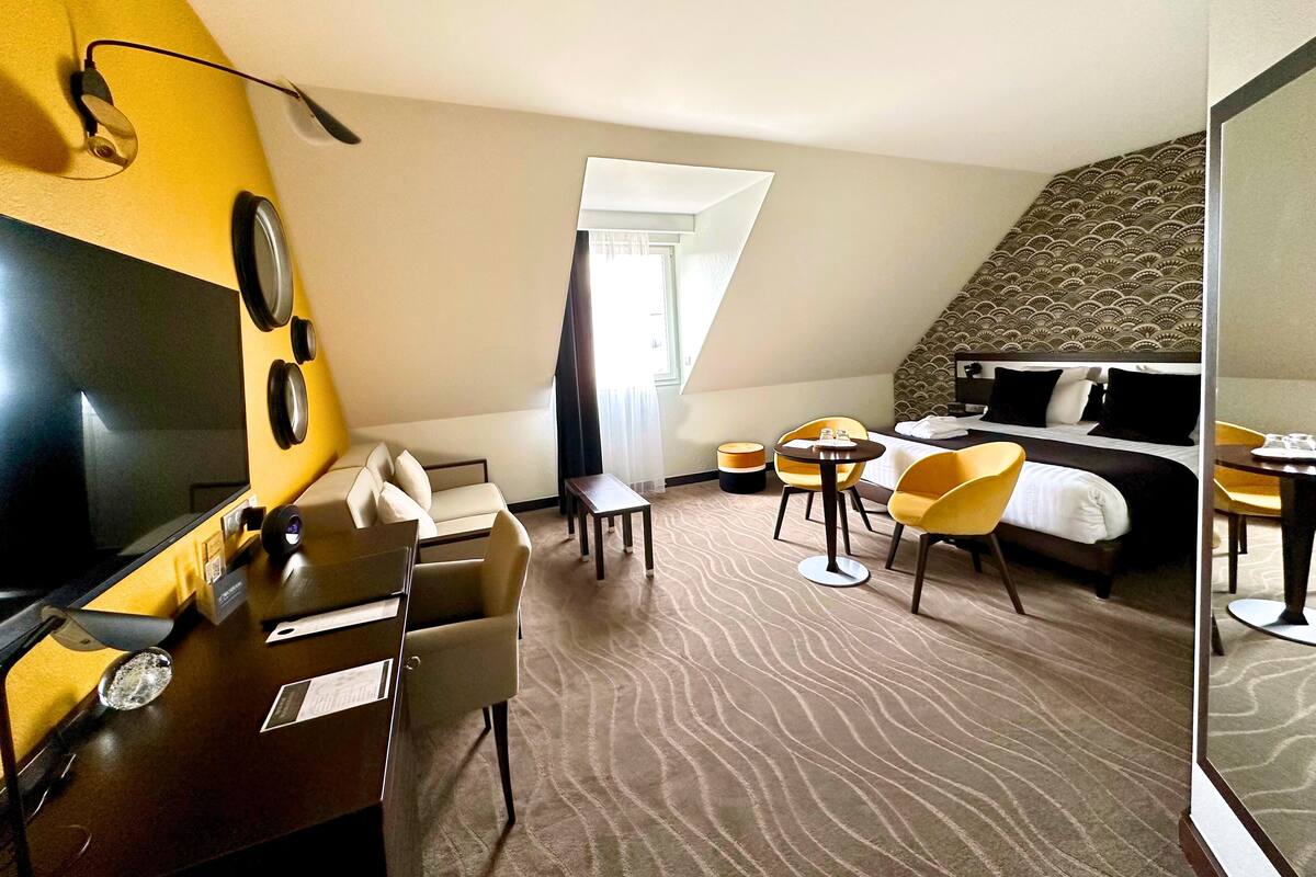 Premium Quadruple Room