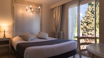 Chambre Premium, 1 grand lit | Literie de qualité supérieure, décoration personnalisée