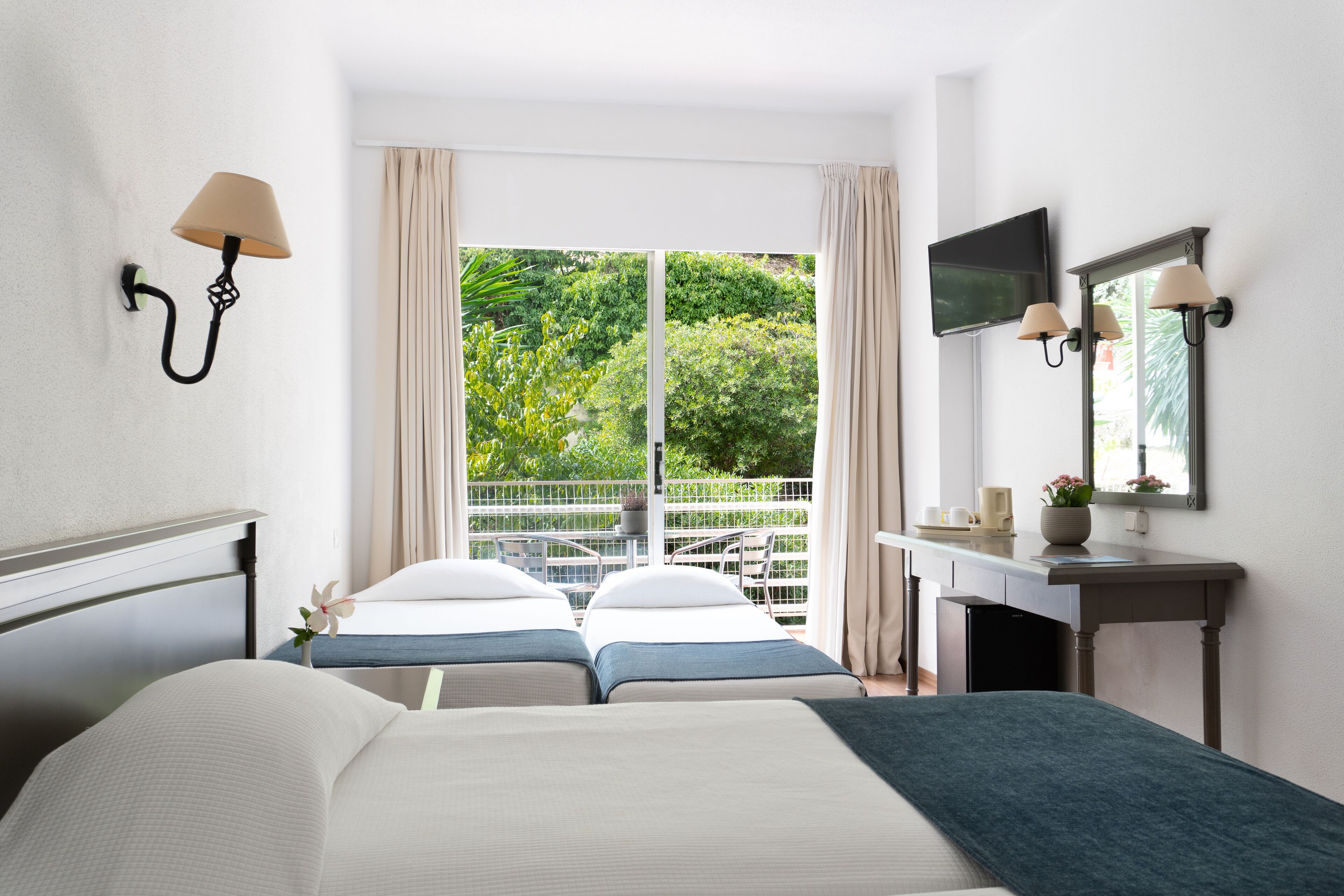 Foto - Louis Ionian Sun