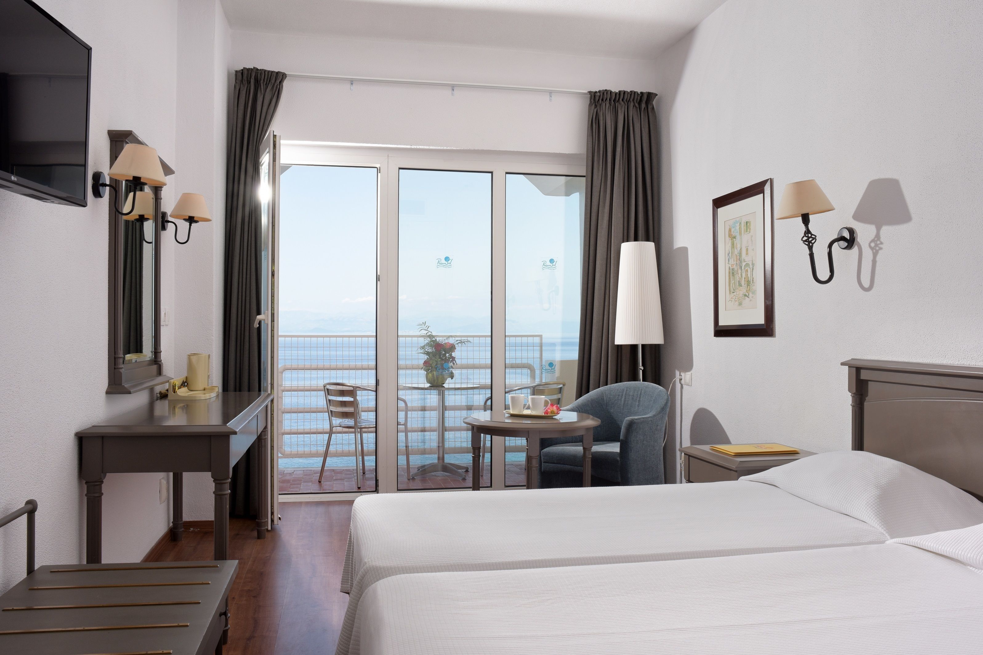 Foto - Louis Ionian Sun