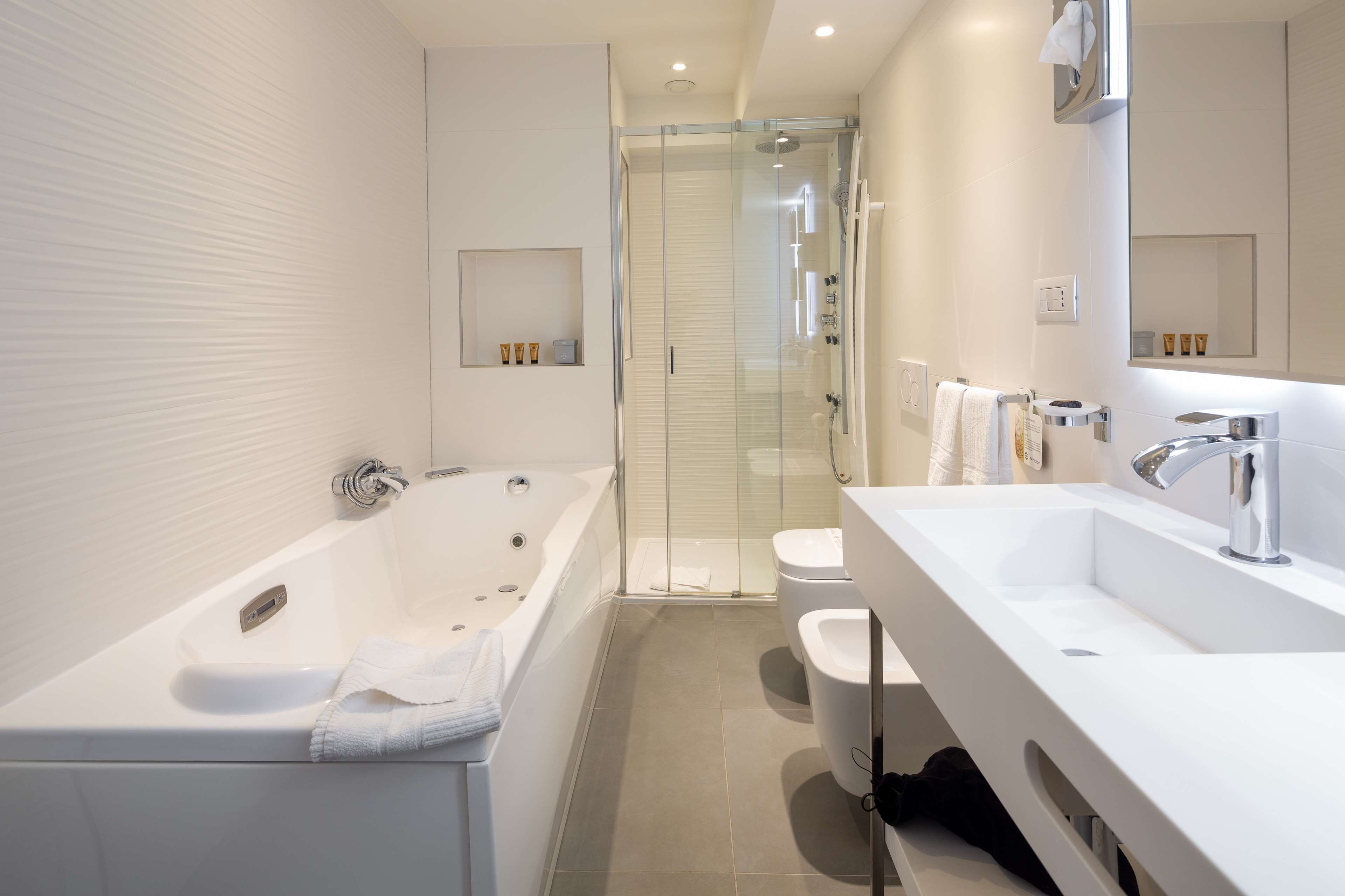 suite, multiple beds, terrace, sea view (with 1 sofabed) | bathroom | free toiletries, hair dryer, slippers, bidet