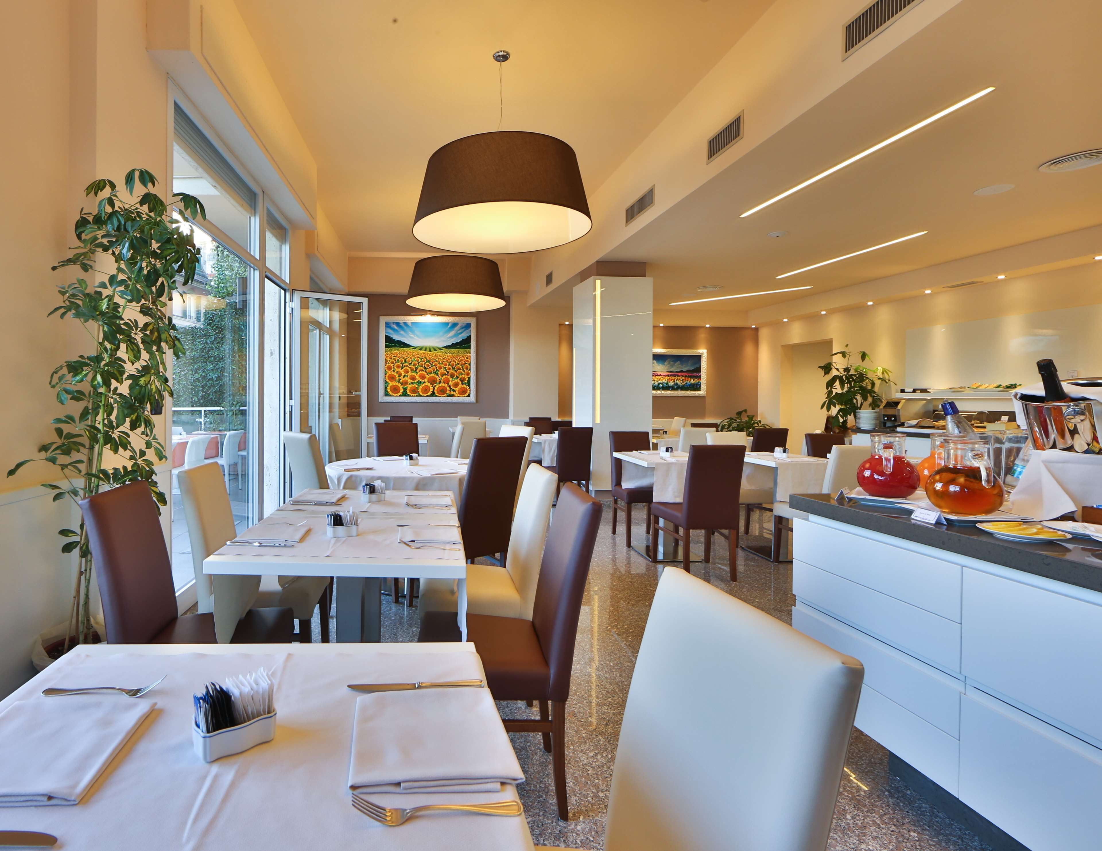 daily continental breakfast (eur 12 per person)