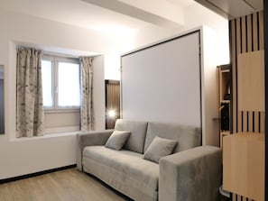 Chambre Double Confort | Literie de qualité supérieure, bureau