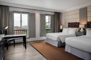 Hypo-allergenic bedding, minibar, in-room safe, desk - Four Points By Sheraton Arusha, The Arusha Hotel (Arusha)