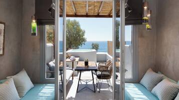 Deluxe Room, Jetted Tub, Sea View | In-room safe, iron/ironing board, free WiFi, bed sheets