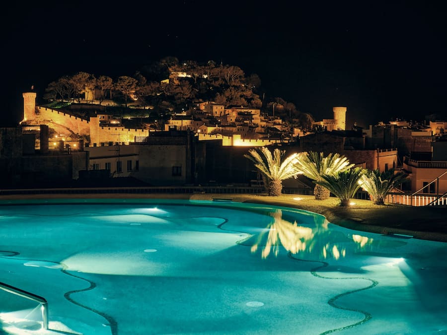 Seasonal outdoor pool, open 10:00 AM to 8:00 PM, sun loungers