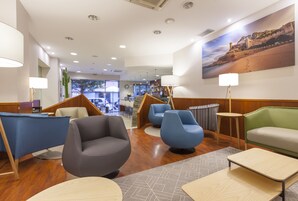 Bar na cobertura, vistas para a piscina, aberto todos os dias