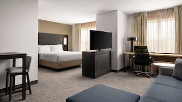 1 bedroom, premium bedding, pillow-top beds, desk
