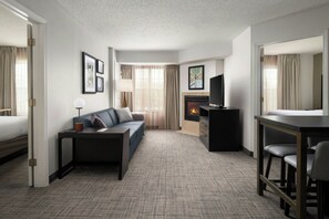 Premium bedding, pillowtop beds, desk, blackout drapes - Residence Inn by Marriott Mt. Olive at Intl Trade Center (Budd Lake)