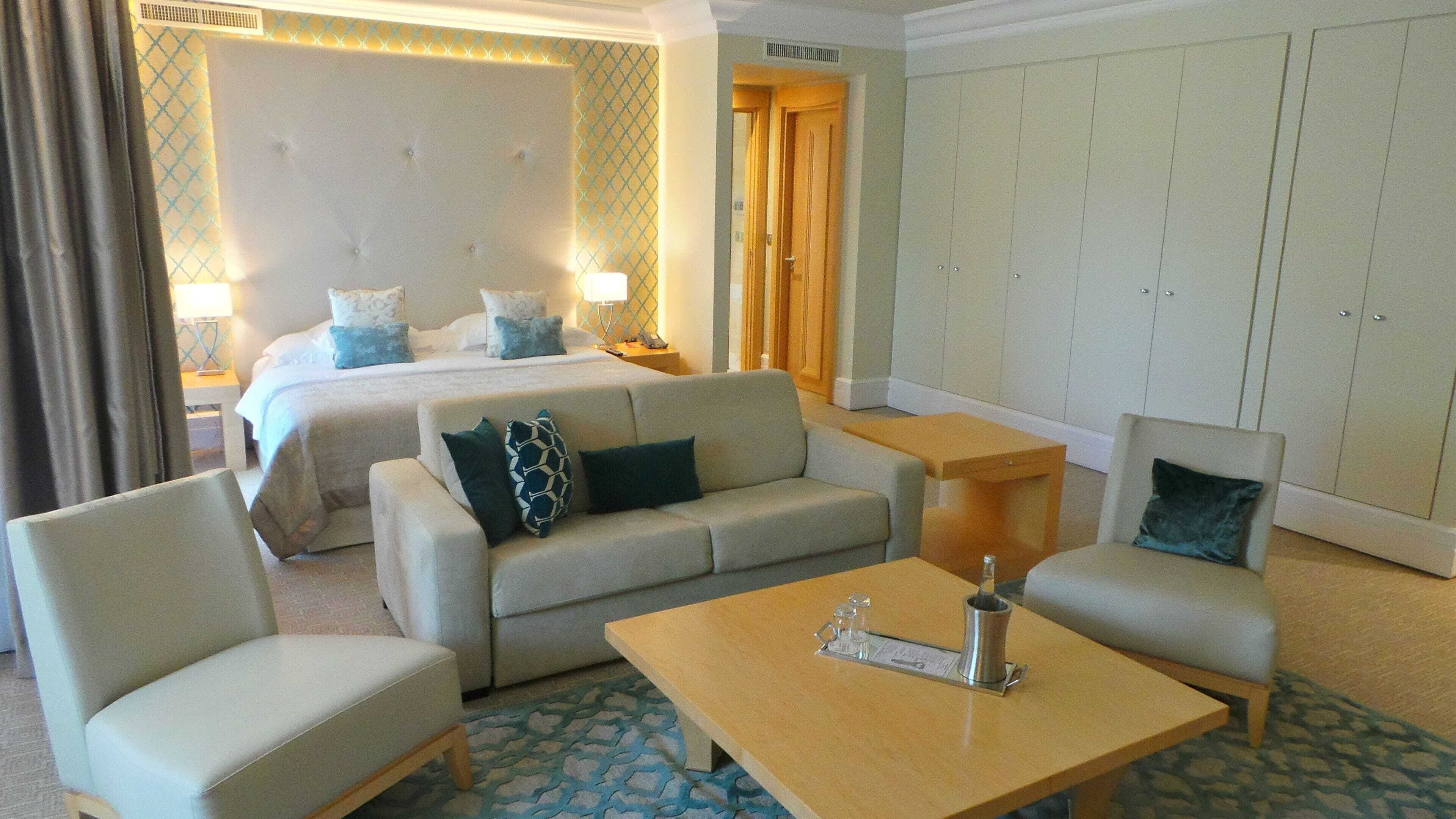 Egyptian cotton sheets, premium bedding, pillow-top beds, minibar