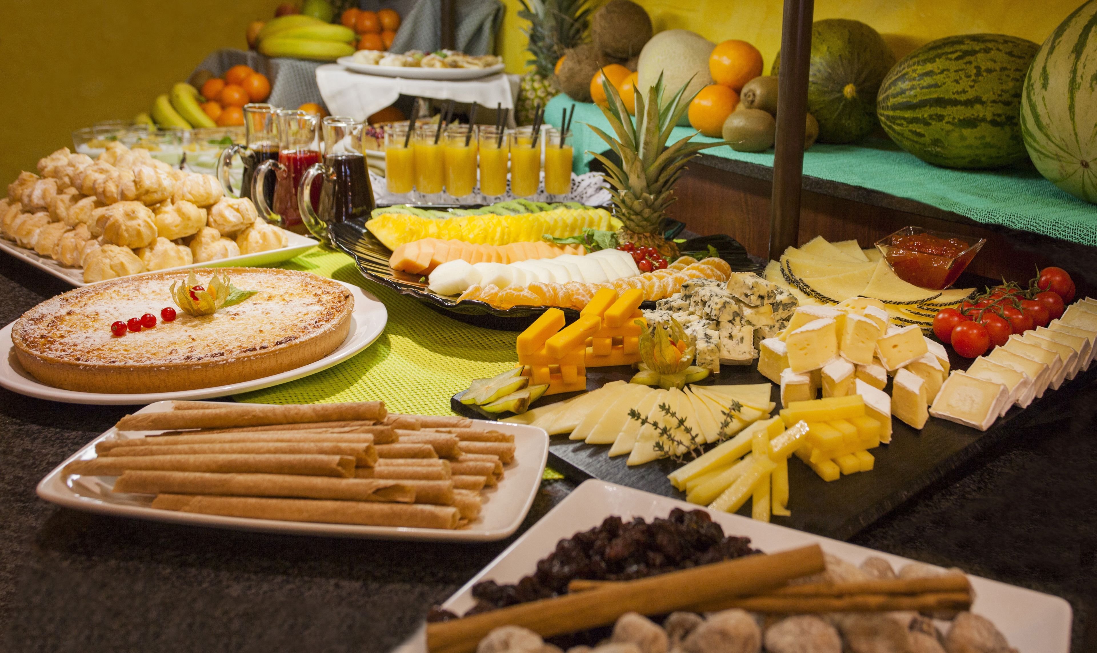 Daily buffet breakfast (EUR 14 per person)