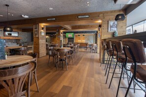 Bar (on property) - Hotel Magic Pas by Nexta (Pas de la Casa)