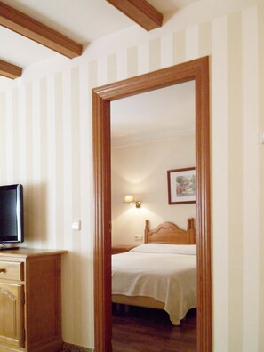 In-room safe, iron/ironing board, free cots/infant beds, free WiFi - Casa Vella (Ordino)