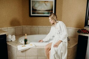 Baignoire et douche séparées, baignoire relaxante profonde