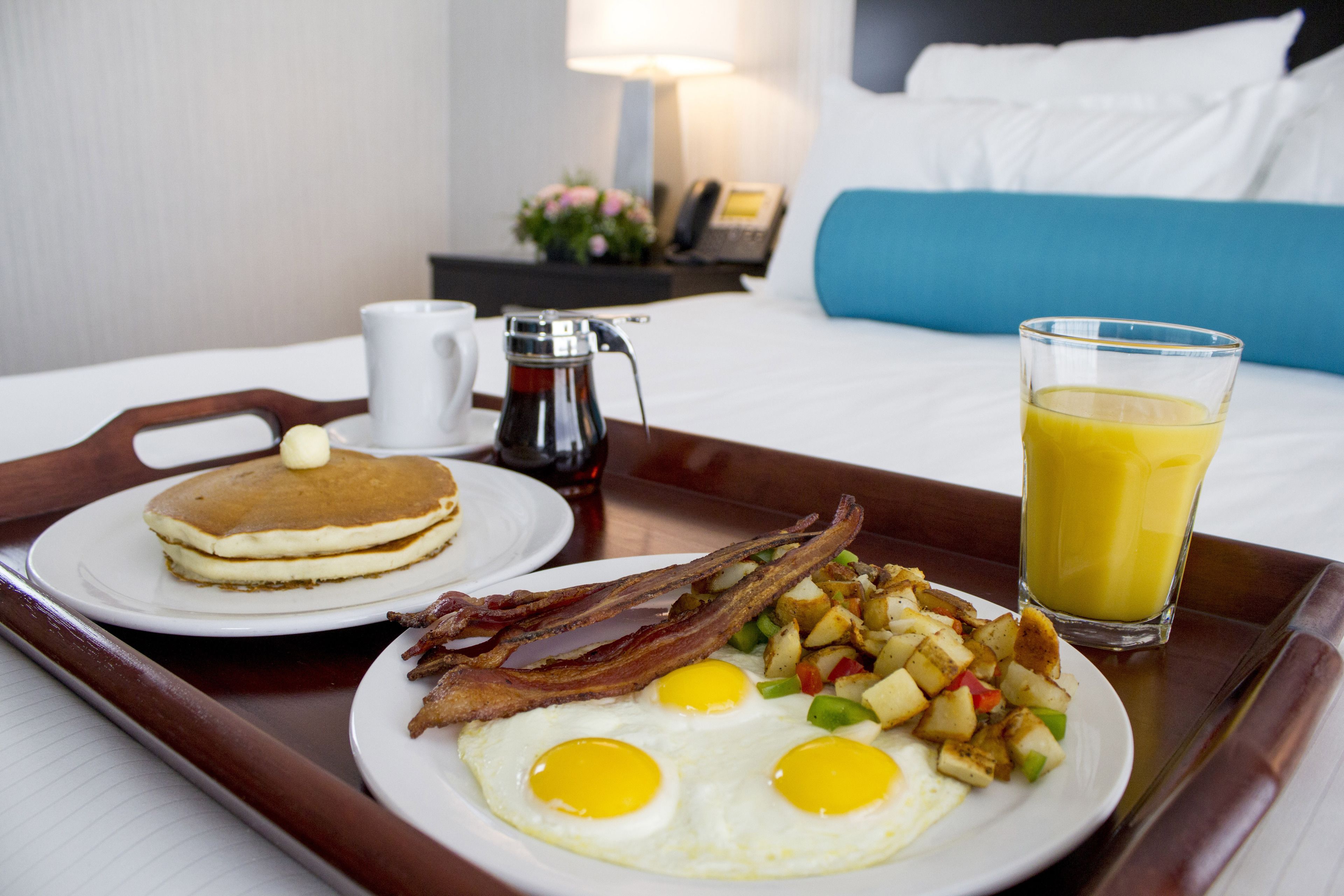 daily full breakfast for a fee