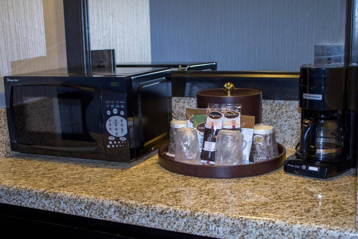 fridge, microwave, coffee/tea maker