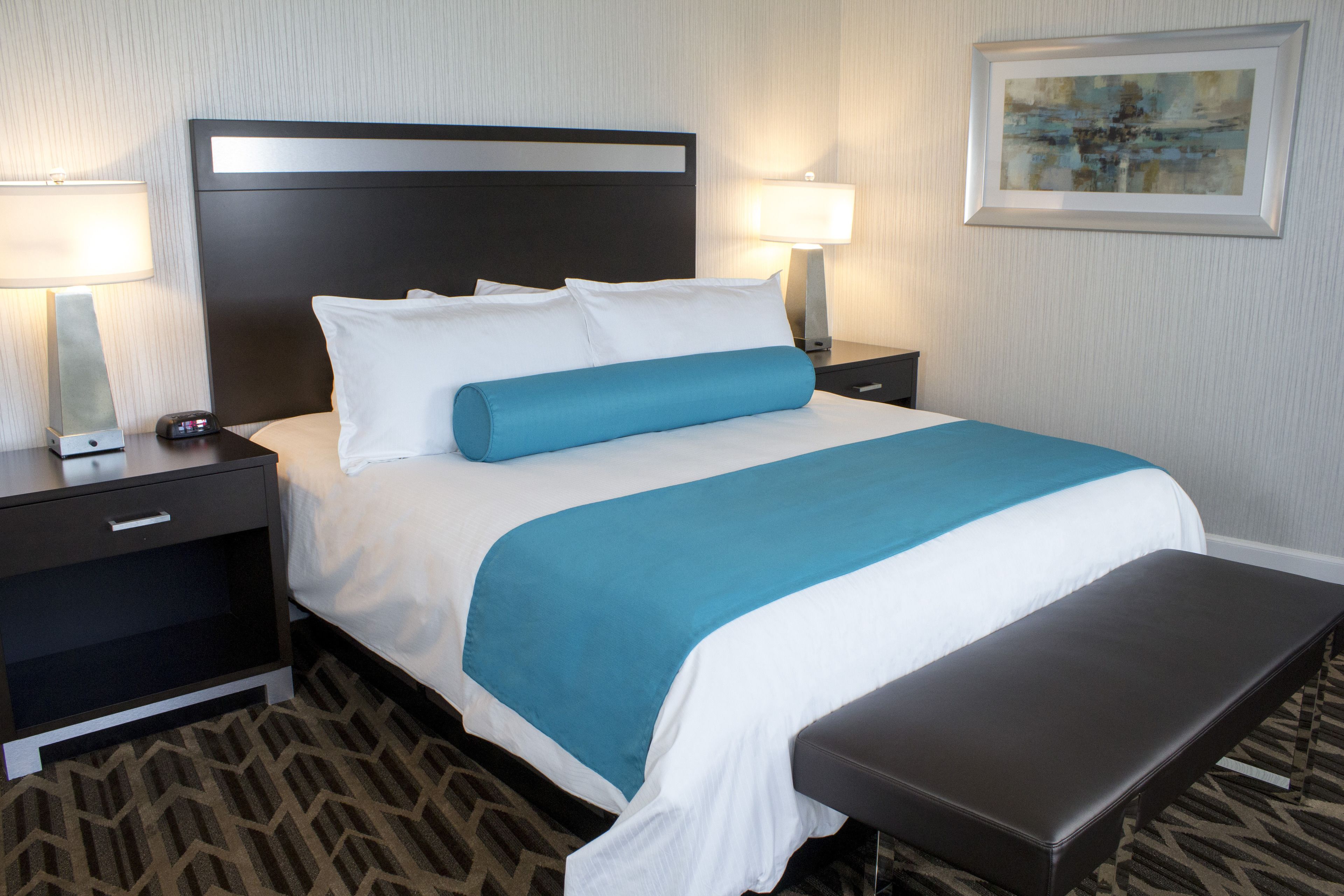 standard room, 1 king bed, non smoking | premium bedding, desk, blackout curtains, iron/ironing board