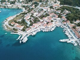 Toallas de playa, kayak, paseos en botes a motor, bote de remos