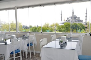 Terrace/patio - Star Holiday Hotel (Istanbul)
