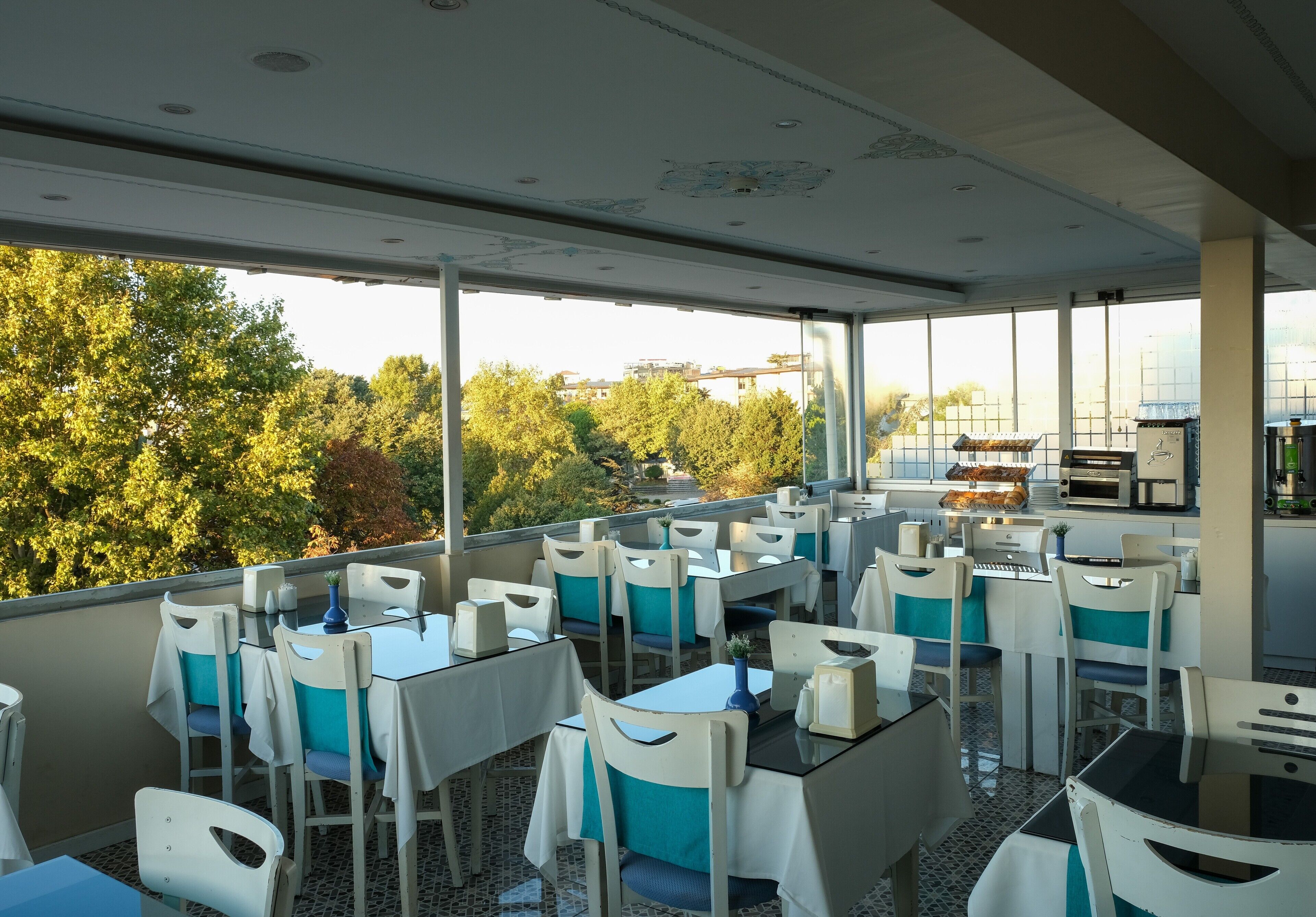 Photo - Star Holiday Hotel