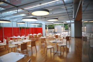 Colazione a buffet a pagamento, servita tutte le mattine