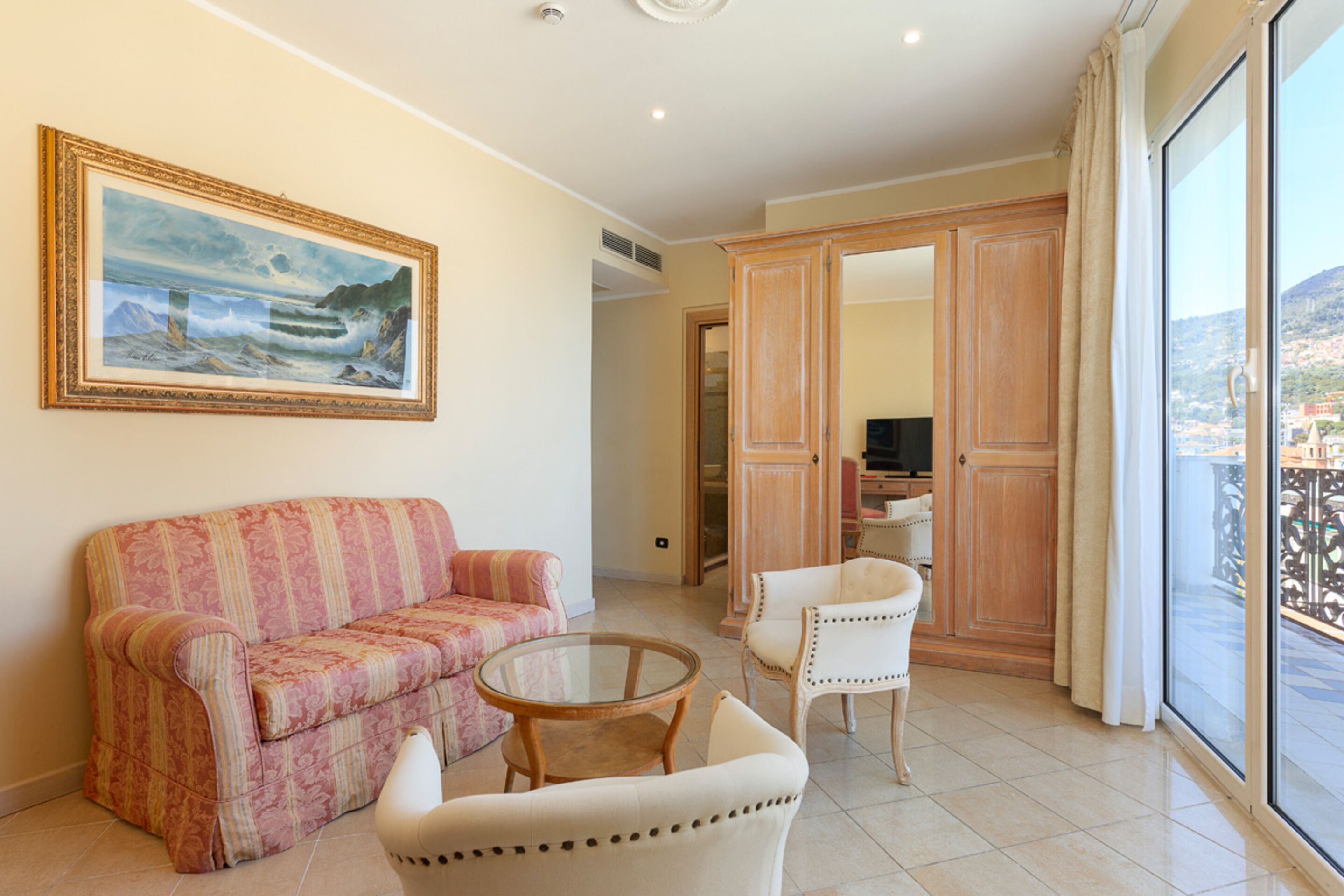 executive suite, terrace, sea view | 1 bedroom, minibar, in-room safe, desk