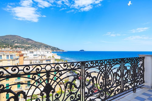 Grand Hotel Mediterranee