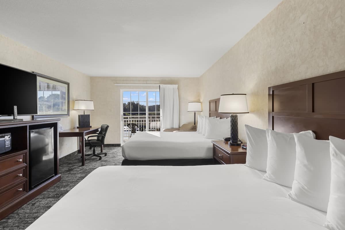 two queens estuary view | hypo-allergenic bedding, desk, laptop workspace, blackout curtains