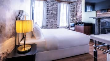 Chambre Classique 1 lit Queen | Literie de qualité supérieure, surmatelas