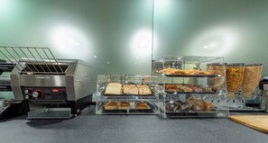 Free daily buffet breakfast